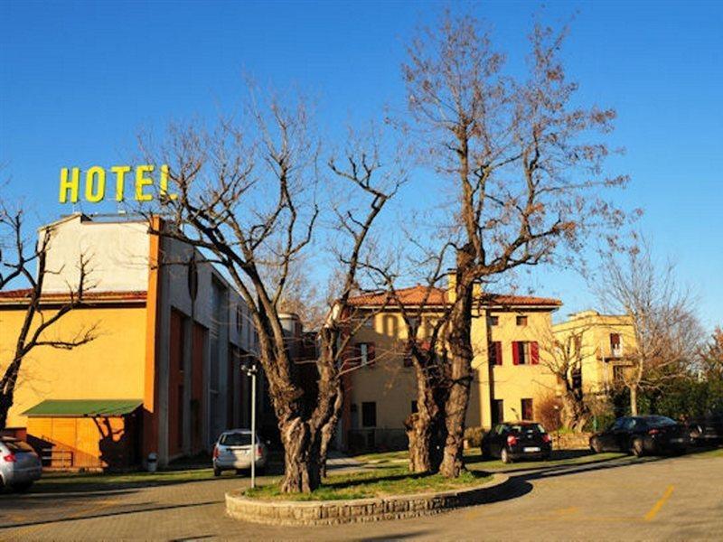 Hotel Maxim Bologna Exterior photo